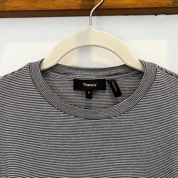 Theory Perfect Stripe Tee – Size P / X-Small - Picture 6 of 6